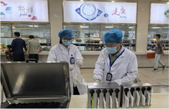 <b>特别加强对肉类、水产、豆成品等易腐食材储存</b>